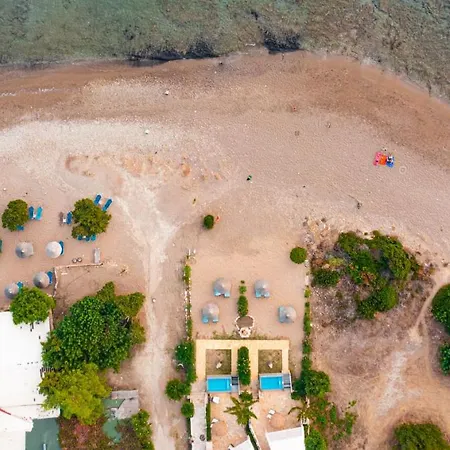 Beachfront Elena With Mini Pool And Villa Vasilikí